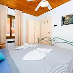 Carera Seaview Apartments