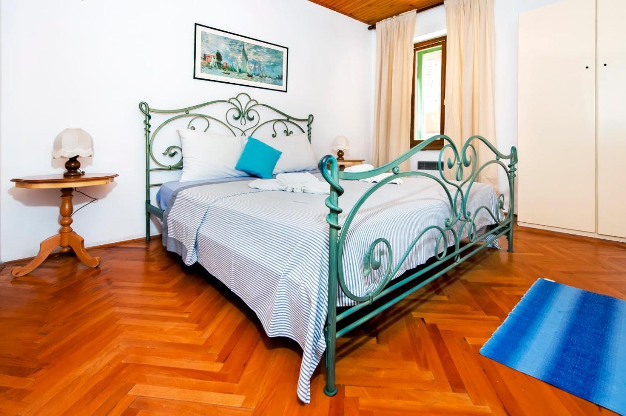 Carera Seaview Apartment *